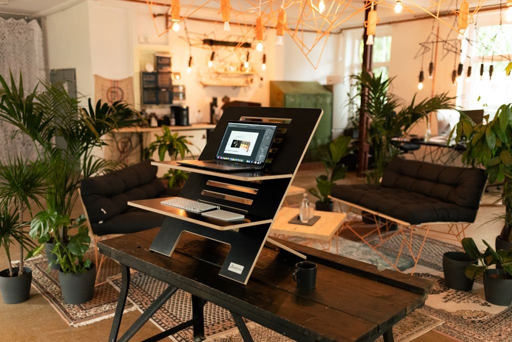 Affordable standing desk setup ideas for small apartments